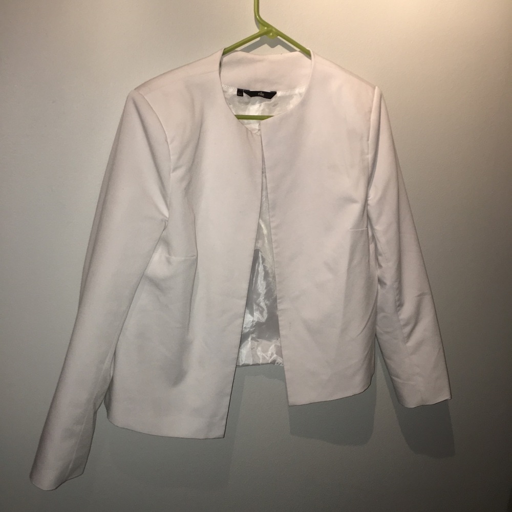White crewneck blazer
